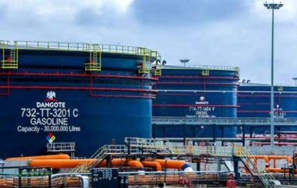 0909-141421-apres-une-perte-en-2025-la-raffinerie-dangote-degage-un-benefice-de-1-8-milliard-en-six-mois_M