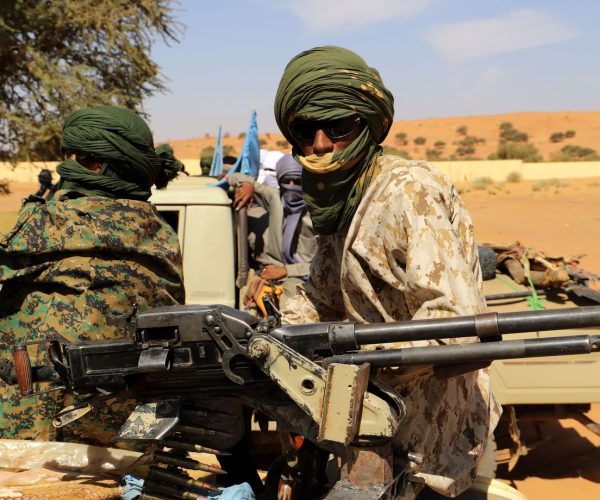 1444x920_menaka-mali-21-novembre-2020-combattants-groupe-arme-patrouillent-abords-menaka-o-militaires-francais-tues-2-janvier-2021