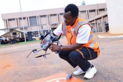 3009-142023-cote-d-ivoire-orange-mise-sur-les-drones-pour-moderniser-la-maintenance-de-son-reseau_M
