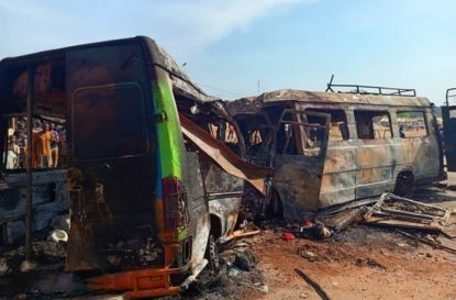 Cette collision entre deux minicars de transport de passagers a fait 55 victimes dont 22 morts le vendredi 6 décembre 2024, sur l’axe Issia-Daloa, précisément dans le village de Brokoua (image d’archives) AIP