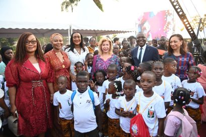 Dominique-Ouattara-arbre-de-noel-2025-3-1536x1023