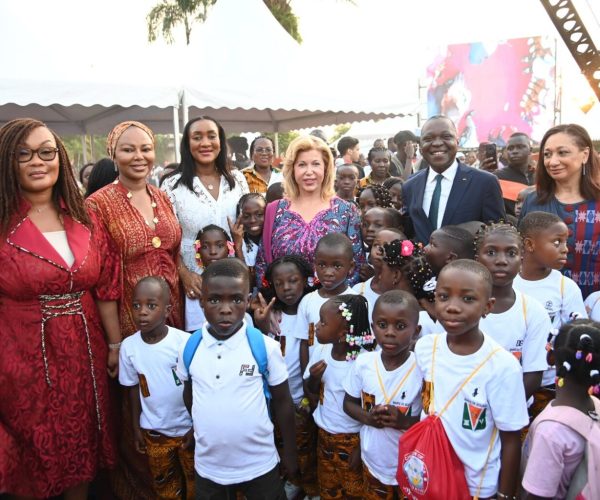 Dominique-Ouattara-arbre-de-noel-2025-3-1536x1023