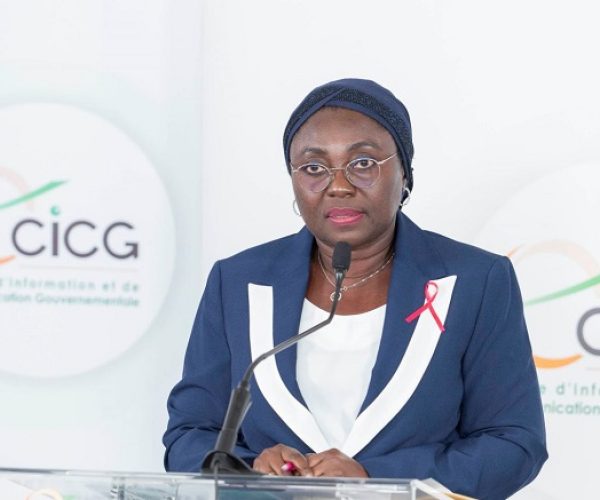 La-directrice-generale-de-la-Protection-sociale-Fofana-Fatou-Soro