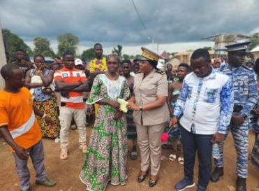 Le-sous-prefet-de-Koun-Fao-appelle-a-une-adhesion-aux-AVEC-pour-lautonomisation-des-populations