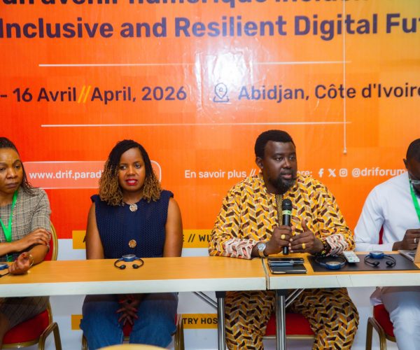 e40e11cb-52c3-44b3-a253-682b588ad8c3