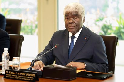 le-premier-ministre-robert-beugre-mambe_rvqaun7jfen